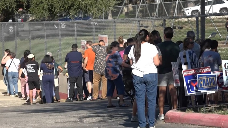 Early voters in Bexar County say voting machines are 'switching' up their selections. Election officials are 'monitoring closely.' — KENS 5 (San Antonio), Richardson Community news