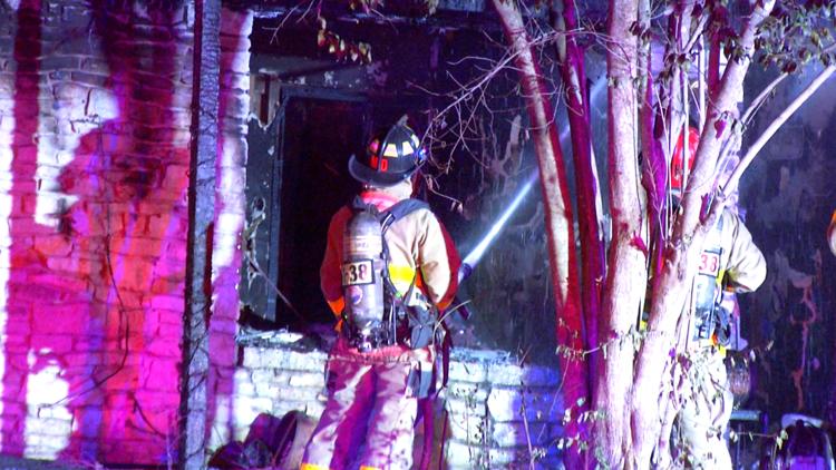 One person dies, another person and a dog rescued from Blakeley Drive house fire — KENS 5 (San Antonio), Richardson Health news