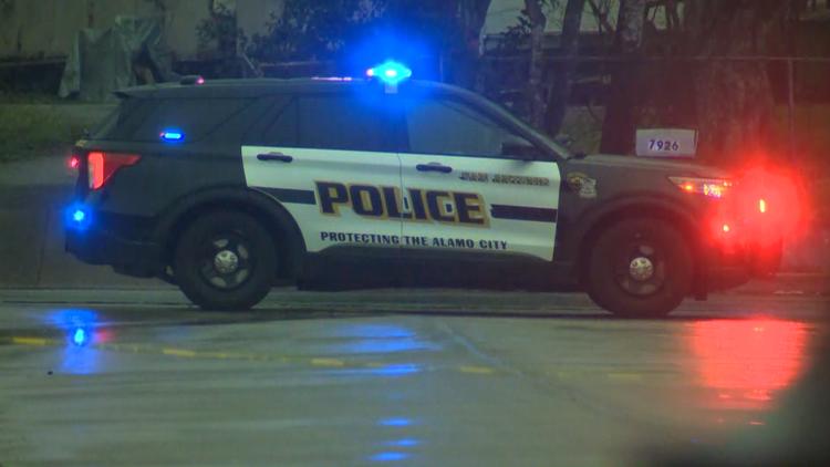 Driver arrested on DWI charge after running red light and crashing into car, police say — KENS 5 (San Antonio), Richardson Health news